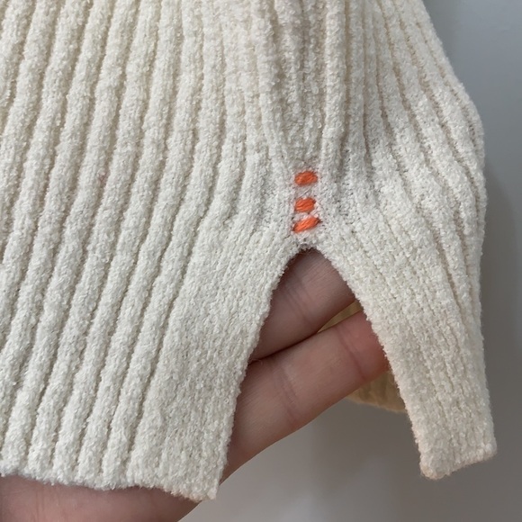 Urban Outfitters BDG Cream Knit Ribbed Square Neck Crop Y2K Top Tank Cami M NWT - Picture 11 of 16